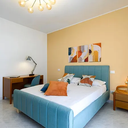 アパート Casa Beatrice - Parcheggio Privato Interno トラーパニ