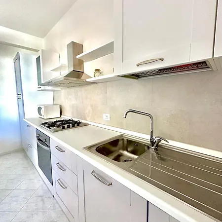 アパート Casa Beatrice - Parcheggio Privato Interno トラーパニ